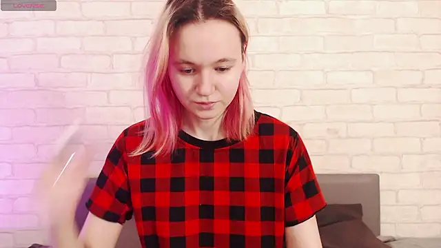 Snapshot of Ericha_Stone chatting on February 1, 7:50 am Ericha Stone online show from February 1, 7:50 am