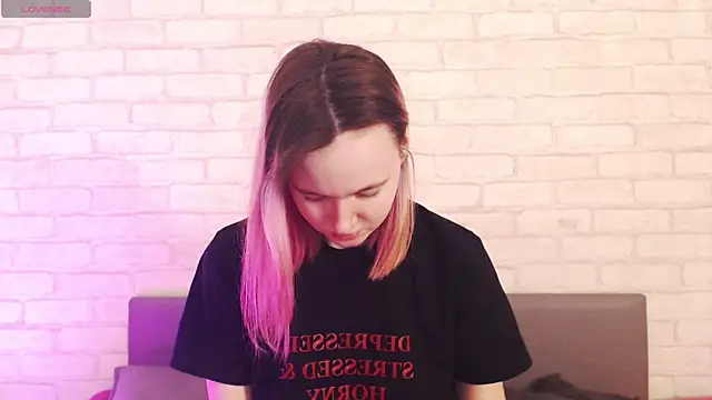 Ericha Stone online show from April 14, 7:57 am