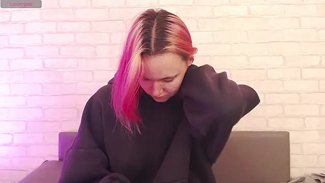 Snapshot of Ericha_Stone chatting on November 10, 2:16 am Ericha Stone online show from November 10, 2:16 am