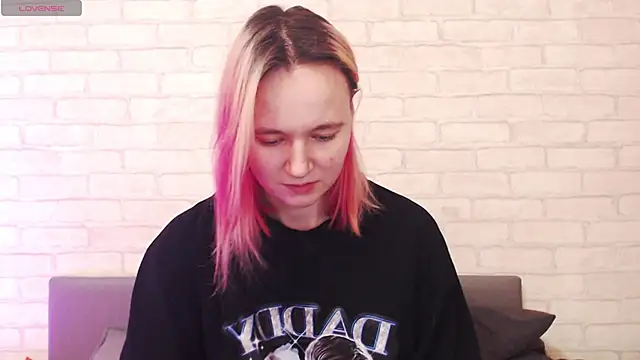 Snapshot of Ericha_Stone chatting on January 6, 8:07 am Ericha Stone online show from January 6, 8:07 am