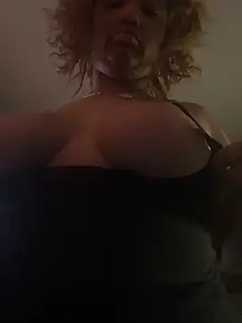 StylishEchium online show from July 4, 10:36 pm