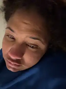 StylishEchium online show from March 24, 5:46 pm