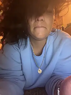 StylishEchium online show from March 11, 9:53 pm