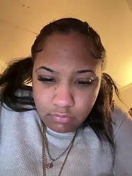 StylishEchium online show from April 19, 8:44 pm