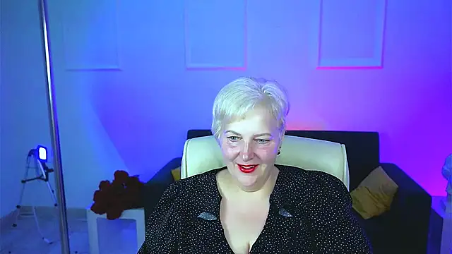 Snapshot of MaryMogan chatting on September 13, 4:29 pm MaryMogan online show from September 13, 4:29 pm