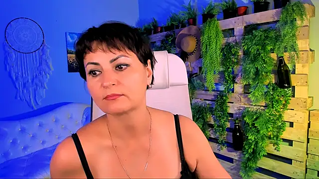 Snapshot of HelenBeler chatting on October 9, 12:49 pm HelenBeler online show from October 9, 12:49 pm