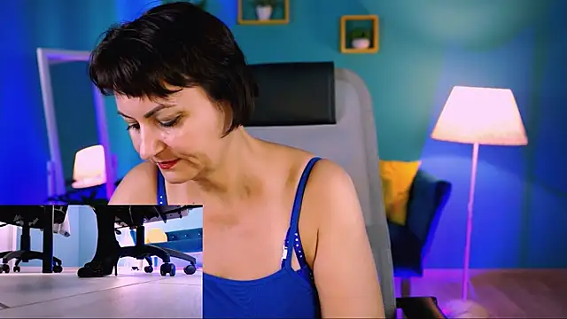 HelenBeler online show from November 15, 8:40 am