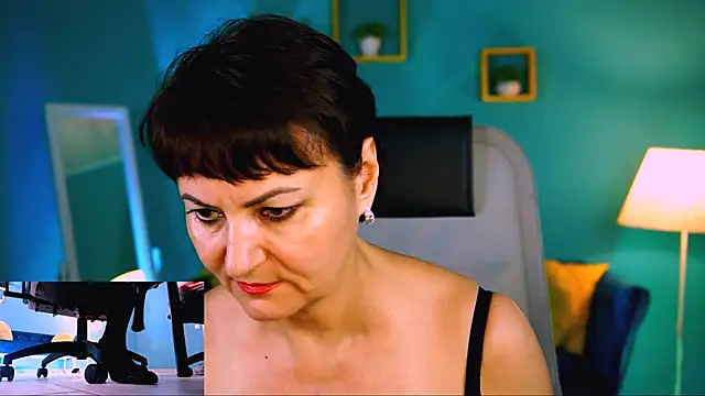 HelenBeler online show from November 18, 5:11 am