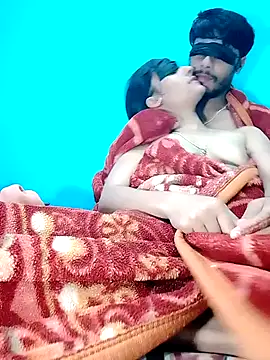 Pahadi couple online show from October 18, 5:26 pm