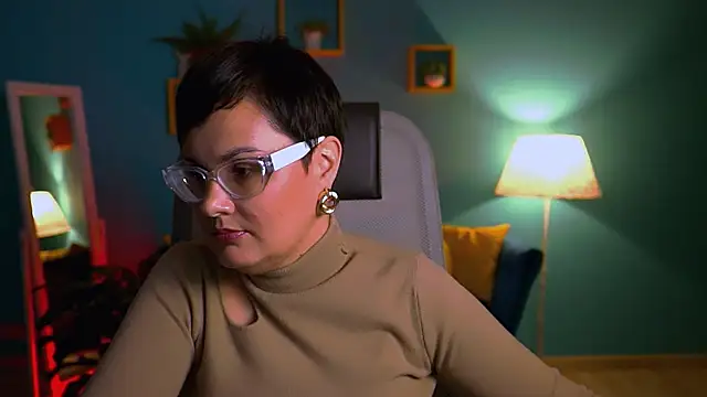 Snapshot of LauraDavidsons chatting on October 19, 4:32 pm LauraDavidsons online show from October 19, 4:32 pm