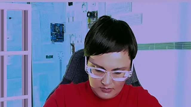 Snapshot of LauraDavidsons chatting on September 24, 4:35 pm LauraDavidsons online show from September 24, 4:35 pm