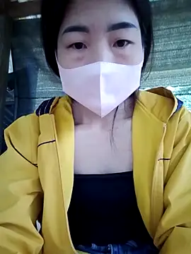 Snapshot of Georgia_here chatting on October 25, 12:10 am Georgia here online show from October 25, 12:10 am