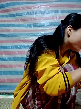 Snapshot of Georgia_here chatting on December 1, 12:33 am Georgia here online show from December 1, 12:33 am