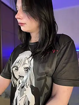 YourLittleDevil online show from March 17, 5:21 am