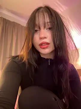 YourLittleDevil online show from October 8, 1:23 pm