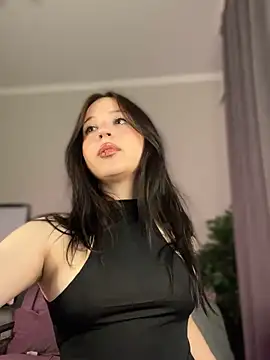 YourLittleDevil online show from September 20, 1:05 pm