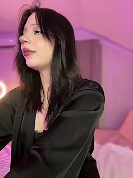 YourLittleDevil online show from January 12, 5:47 am