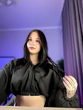YourLittleDevil online show from September 21, 1:27 pm