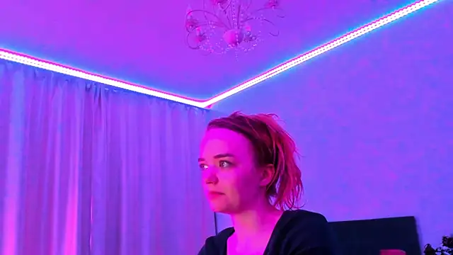 JanetShy online show from November 3, 7:02 am