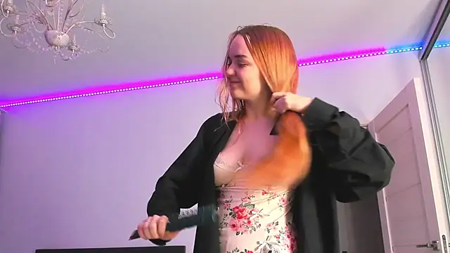 JanetShy online show from November 22, 7:07 am