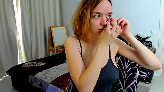 JanetShy online show from September 11, 7:08 am