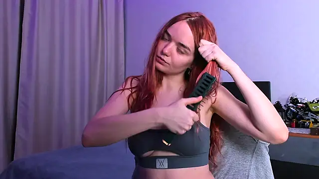 JanetShy online show from October 26, 11:10 am