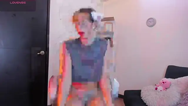 Snapshot of Angeel_of_lust chatting on November 26, 4:45 am Angeel of lust online show from November 26, 4:45 am