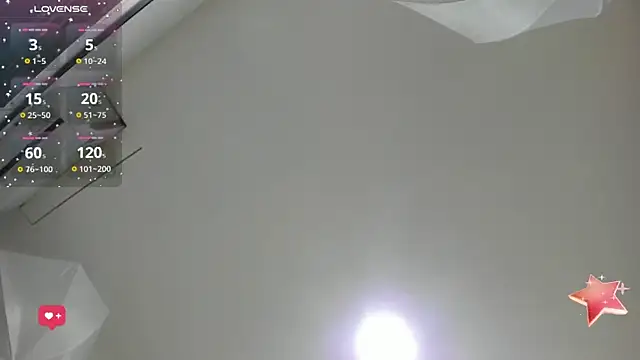 Snapshot of Emilywillis8 chatting on September 24, 12:55 pm Emilywillis8 online show from September 24, 12:55 pm