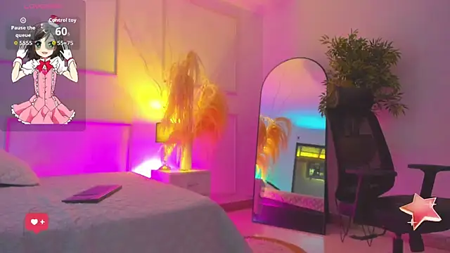 Snapshot of Emilywillis8 chatting on November 10, 1:05 pm Emilywillis8 online show from November 10, 1:05 pm