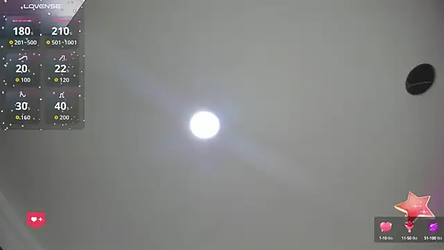 Snapshot of Emilywillis8 chatting on September 26, 1:07 pm Emilywillis8 online show from September 26, 1:07 pm