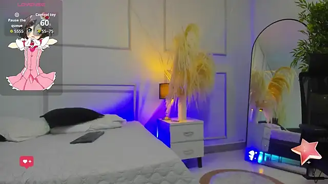 Snapshot of Emilywillis8 chatting on November 5, 1:03 pm Emilywillis8 online show from November 5, 1:03 pm