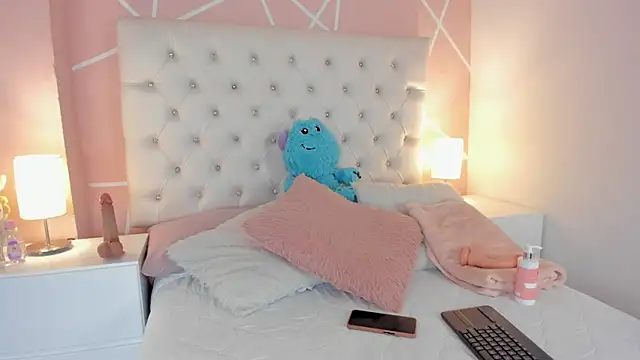 Viictoriia Lopez online show from November 29, 1:00 pm