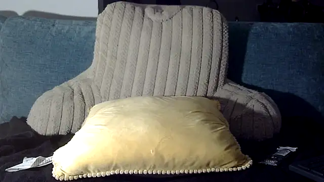 Snapshot of stressreliever94 chatting on November 7, 8:52 am stressreliever94 online show from November 7, 8:52 am