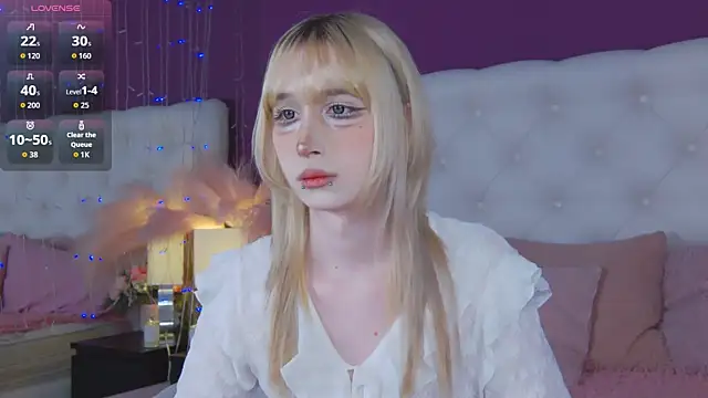 Snapshot of cutetomie chatting on May 6, 9:08 pm cutetomie online show from May 6, 9:08 pm