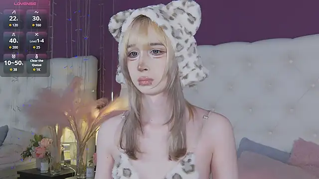 cutetomie online show from February 7, 9:12 pm