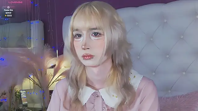 cutetomie online show from March 12, 8:57 pm