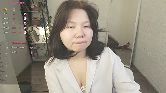 Snapshot of Moana_light chatting on October 14, 2:23 am Moana light online show from October 14, 2:23 am