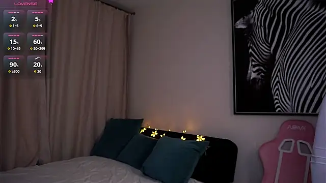 LilyHeupel online show from November 3, 5:34 am