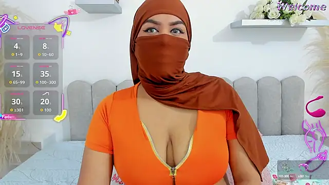 Snapshot of Kadira_ chatting on October 7, 11:55 am Kadira online show from October 7, 11:55 am