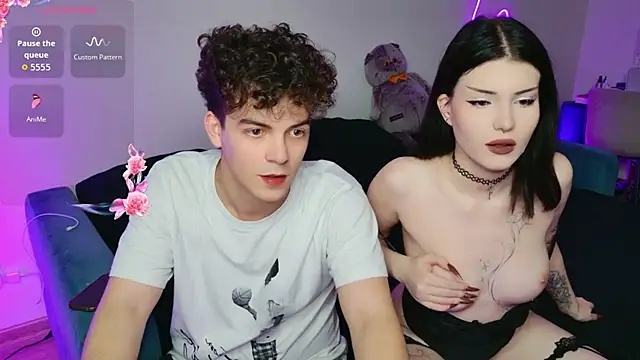 Snapshot of Alice18James chatting on November 16, 4:45 pm Alice18James online show from November 16, 4:45 pm