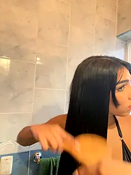 Snapshot of VeronicaSaenzx chatting on November 23, 9:36 pm VeronicaSaenzx online show from November 23, 9:36 pm