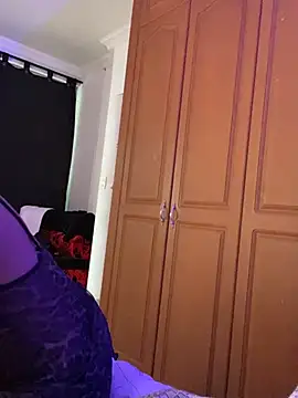 VeronicaSaenzx online show from February 20, 8:00 pm