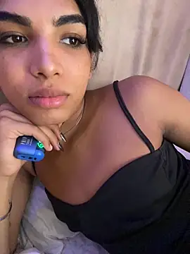 VeronicaSaenzx online show from December 5, 8:28 pm