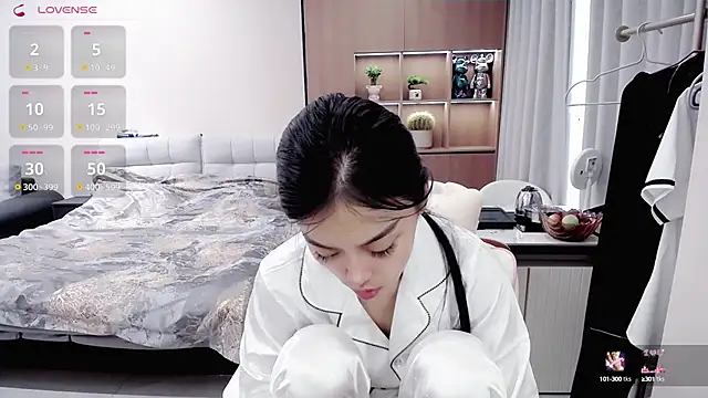 Xiao-zuzongl online show from October 8, 4:03 am