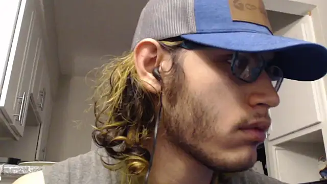 zacthefeetguy online show from January 9, 8:10 am