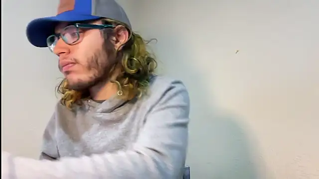 zacthefeetguy online show from February 24, 3:35 pm