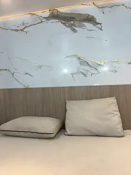 emily browne online show from November 7, 7:18 pm