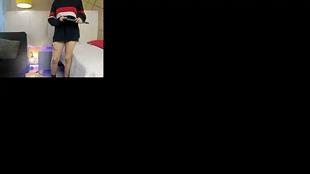 EmiilyWillss online show from October 2, 12:52 pm