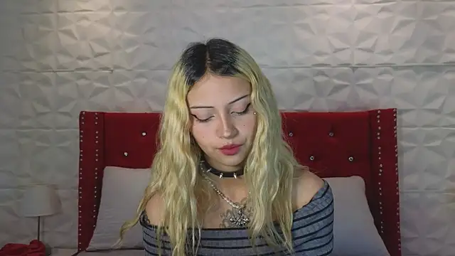 Lucy n pink online show from October 24, 5:12 pm