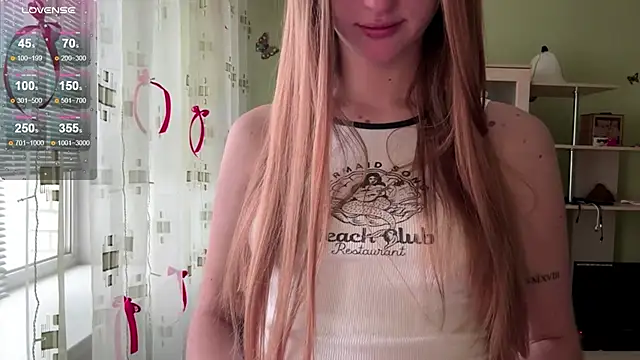 SweetJinny88 online show from December 22, 7:41 am